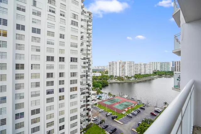 $274,999 | 18051 Biscayne Boulevard, Unit 1504, Aventura, FL 33160