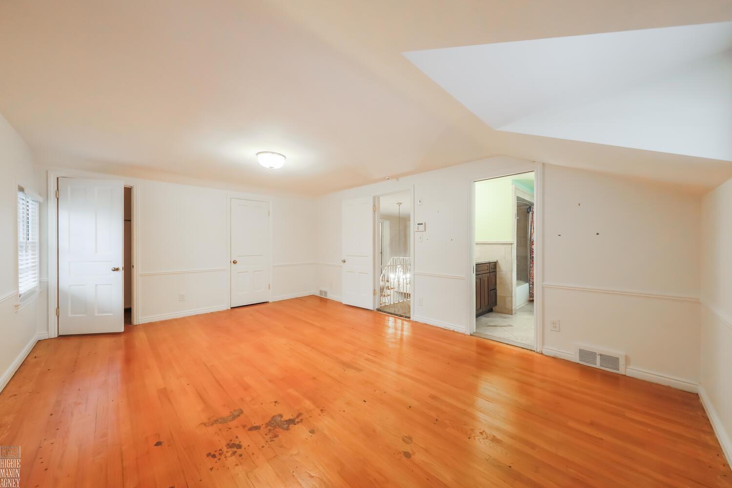 206 Stephens Road Grosse Pointe, MI 48236 - Photo 29 of 44 50164019-423378cc-7fc4-4c41-ae15-76e481542973.JPG