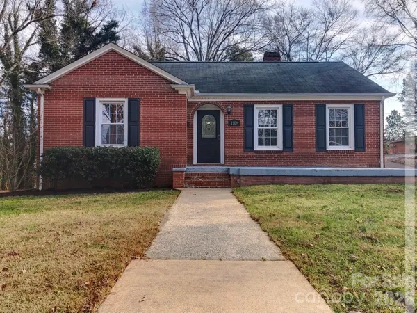 $199,900 | 1106 8th Street Northeast, Hickory, NC 28601