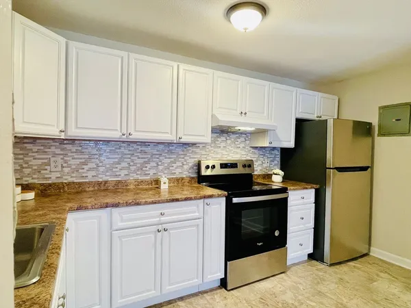 $2,200 | 16 A Mayberry Drive, Unit 1, Westborough, MA 01581