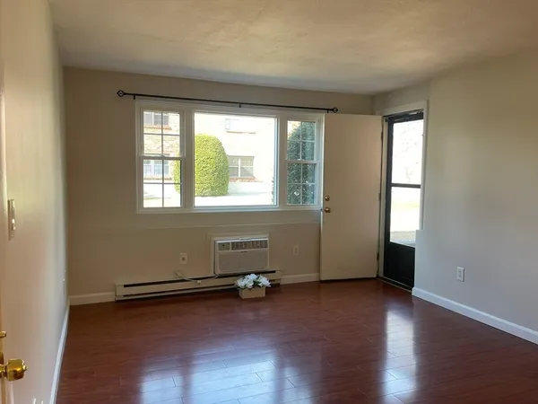 $2,200 | 16 A Mayberry Drive, Unit 1, Westborough, MA 01581