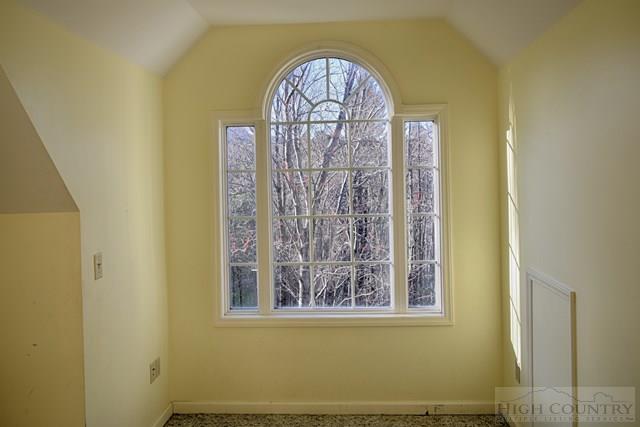 1055 Golf Course Road West Jefferson, NC 28694 - Photo 5 of 20 Gallery Image 5