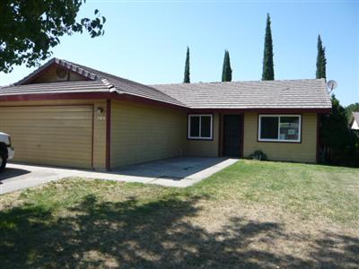 1062 East Santa Rosa Street Reedley, CA 93654 - Photo 1 of 6 Gallery Image 1