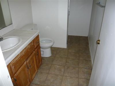 1062 East Santa Rosa Street Reedley, CA 93654 - Photo 3 of 6 Gallery Image 3