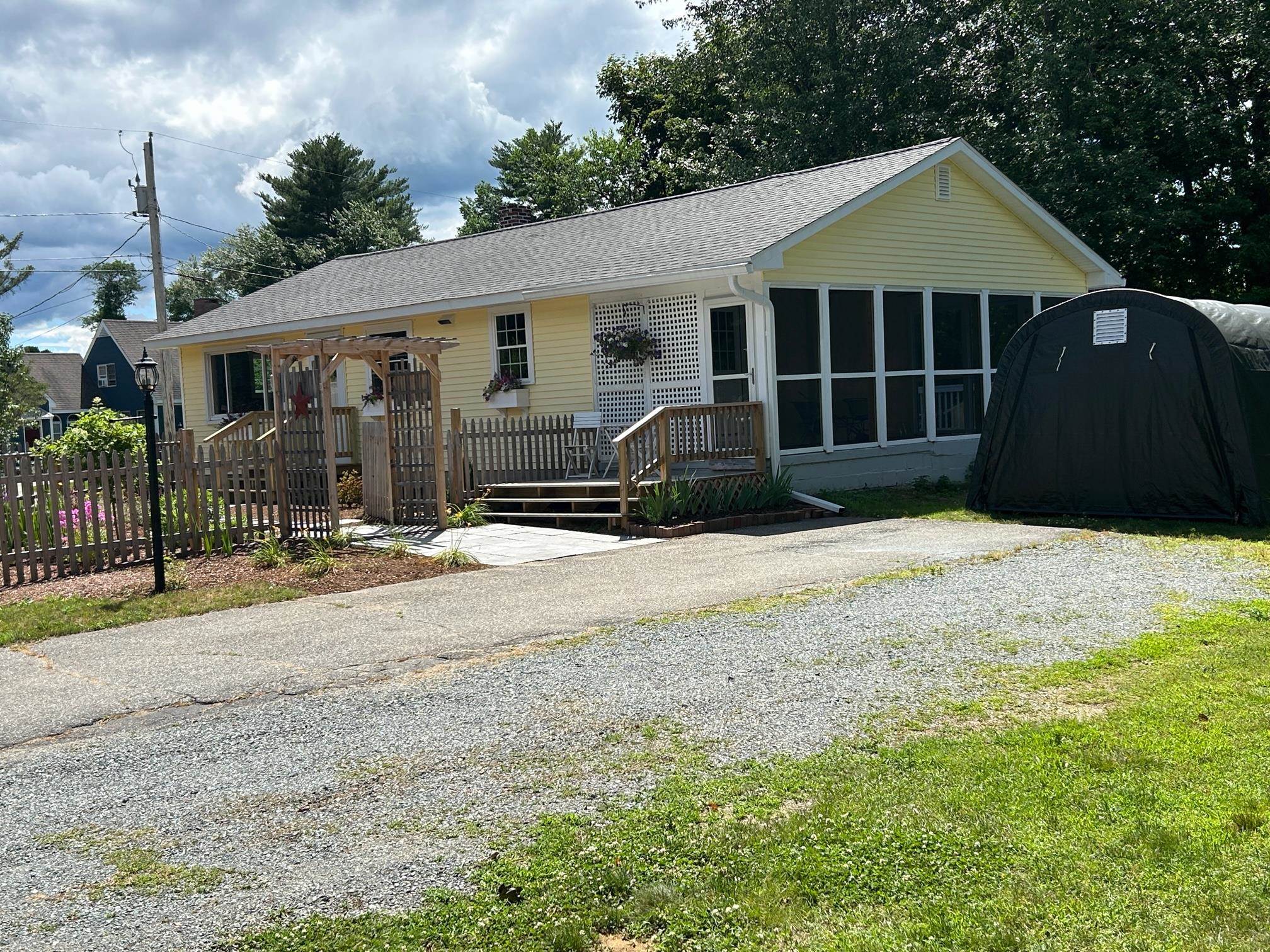2 Wrights Road Kingston, NH 03848 - Photo 32 of 38