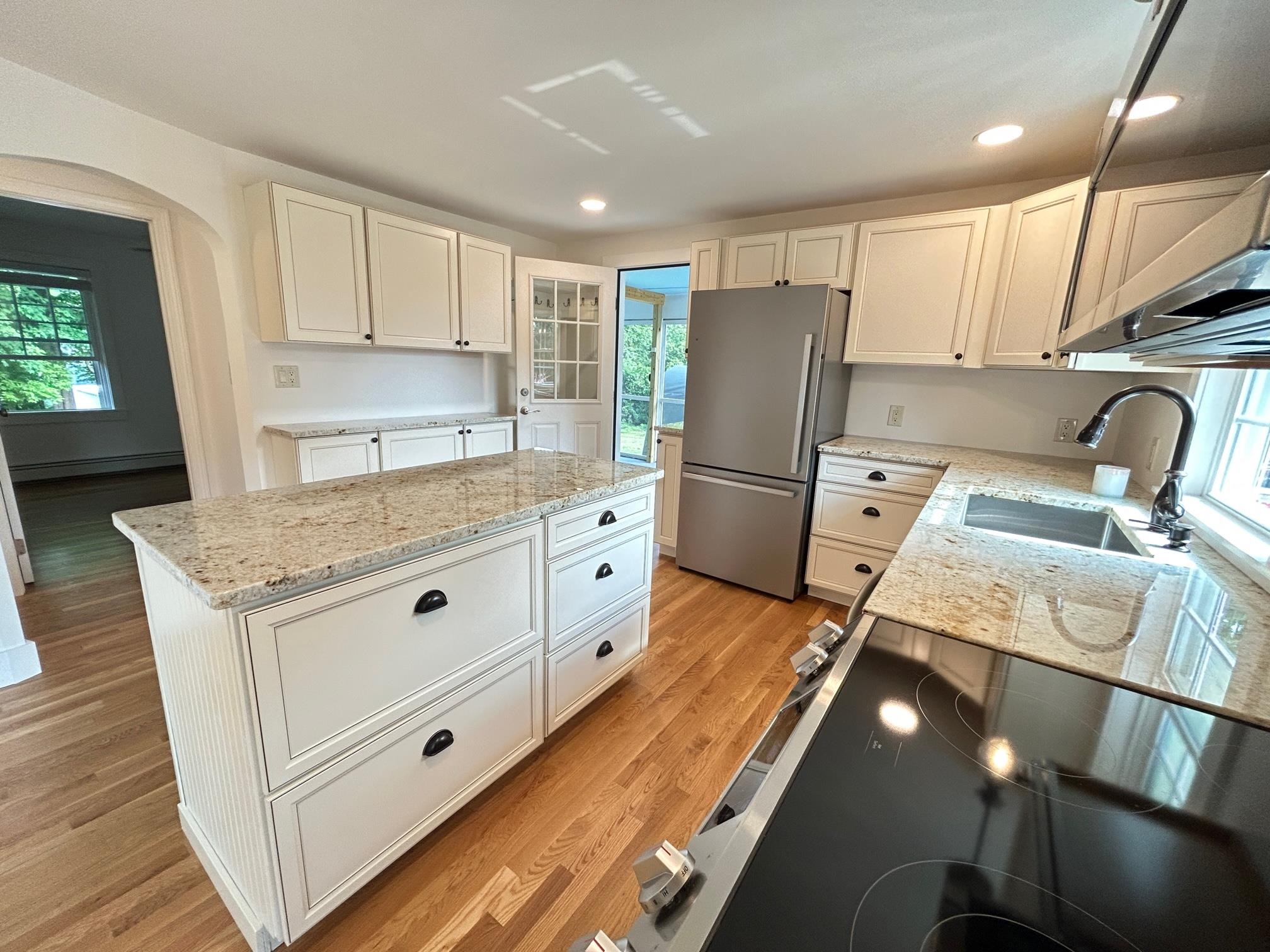2 Wrights Road Kingston, NH 03848 - Photo 8 of 38