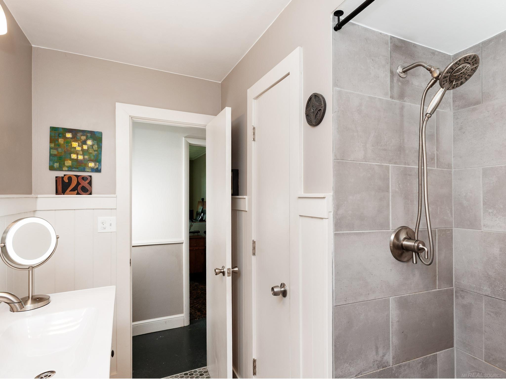 19475 Thompson Lane Three Rivers, MI 49093 - Photo 37 of 40 50173183-d870351c-71b0-4f54-bf06-61c254b85361.JPG