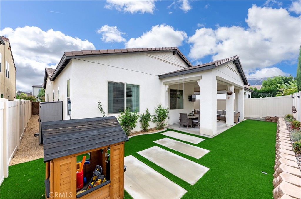 4124 Cameron Way Corona, CA 92883 - Photo 10 of 76