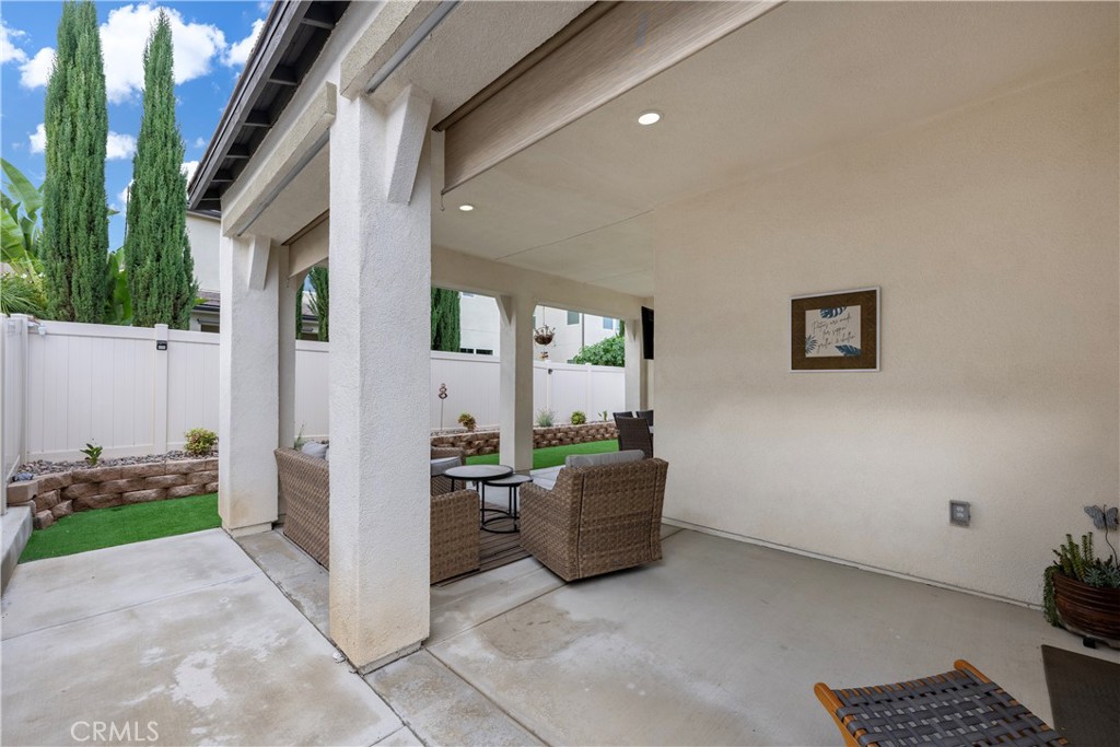 4124 Cameron Way Corona, CA 92883 - Photo 6 of 76