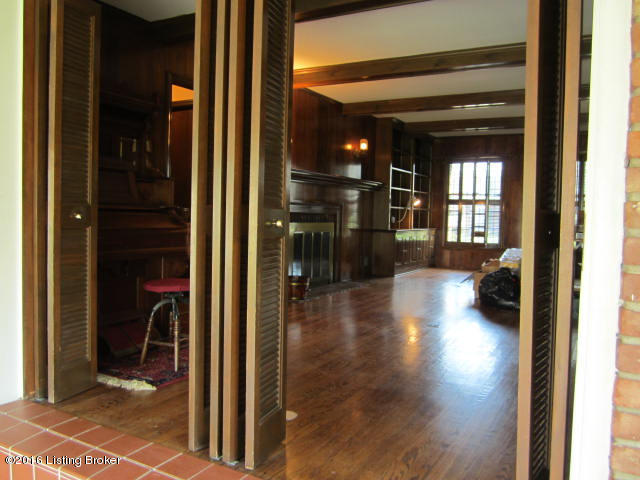 4809 Crofton Road Louisville, KY 40207 - Photo 12 of 25 View from Florida Room towards Family Room.
