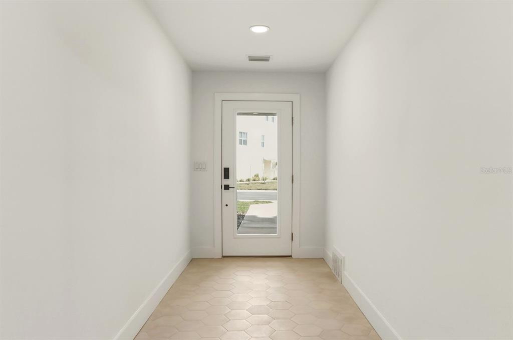 9996 Key Haven Road Seminole, FL 33777 - Photo 7 of 58