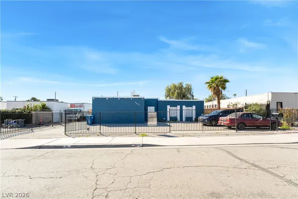 $599,900 | 3825 Raymert Drive, Las Vegas, NV 89121