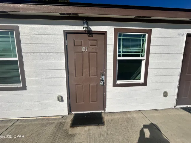 $850 | 143 Claire Avenue, Unit 103, Panama City, FL 32401