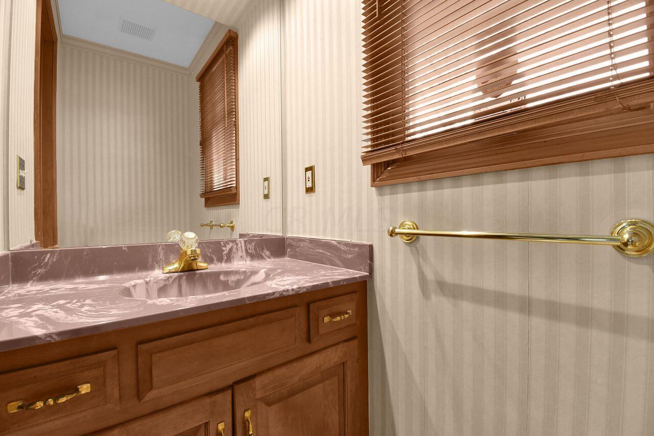 5980 Litchfield Road Columbus, OH 43235 - Photo 20 of 46 DSC_5556