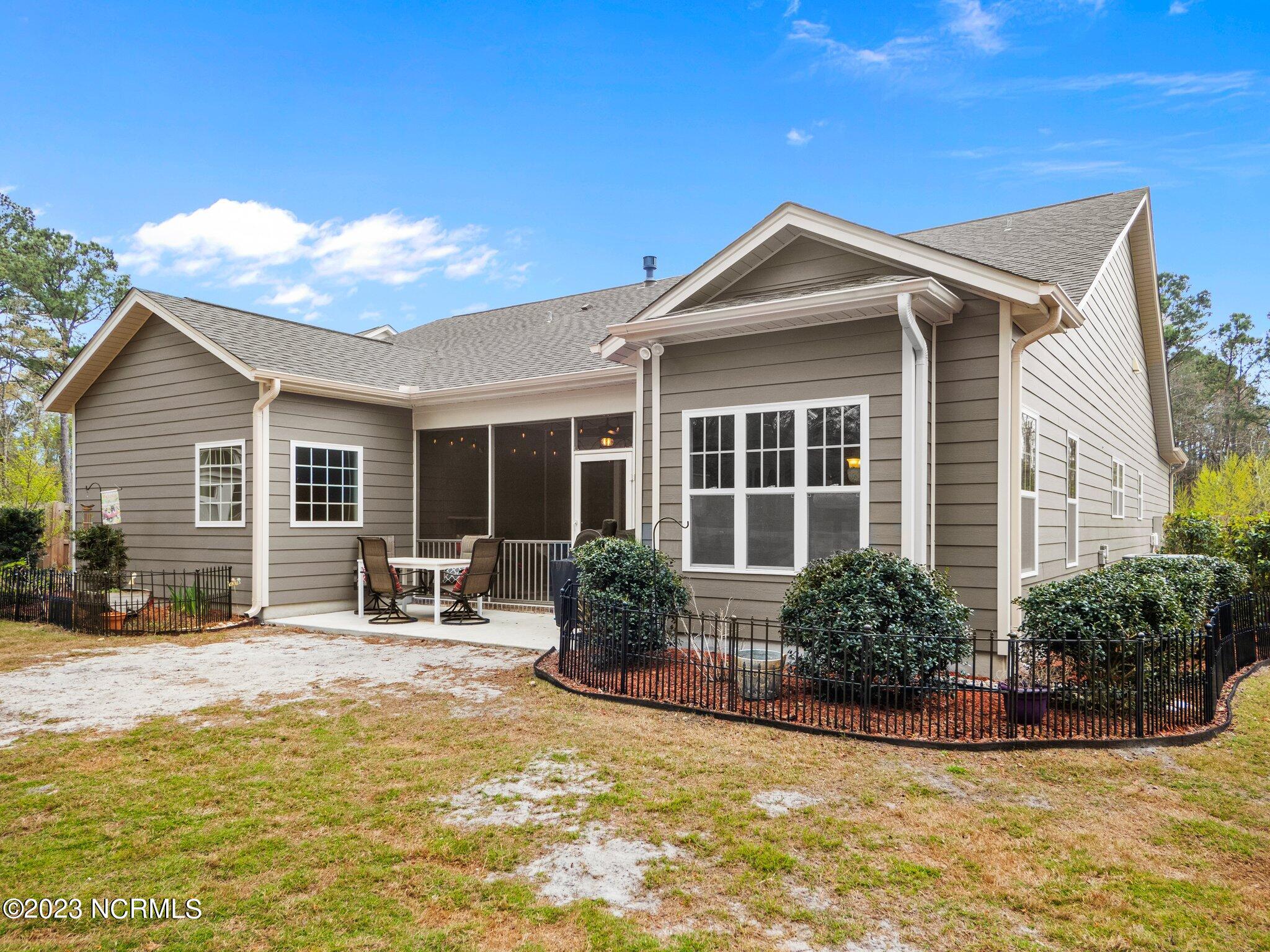 206 Canter Crest Road Hampstead, NC 28443 - Photo 6 of 50 6-web-or-mls-06