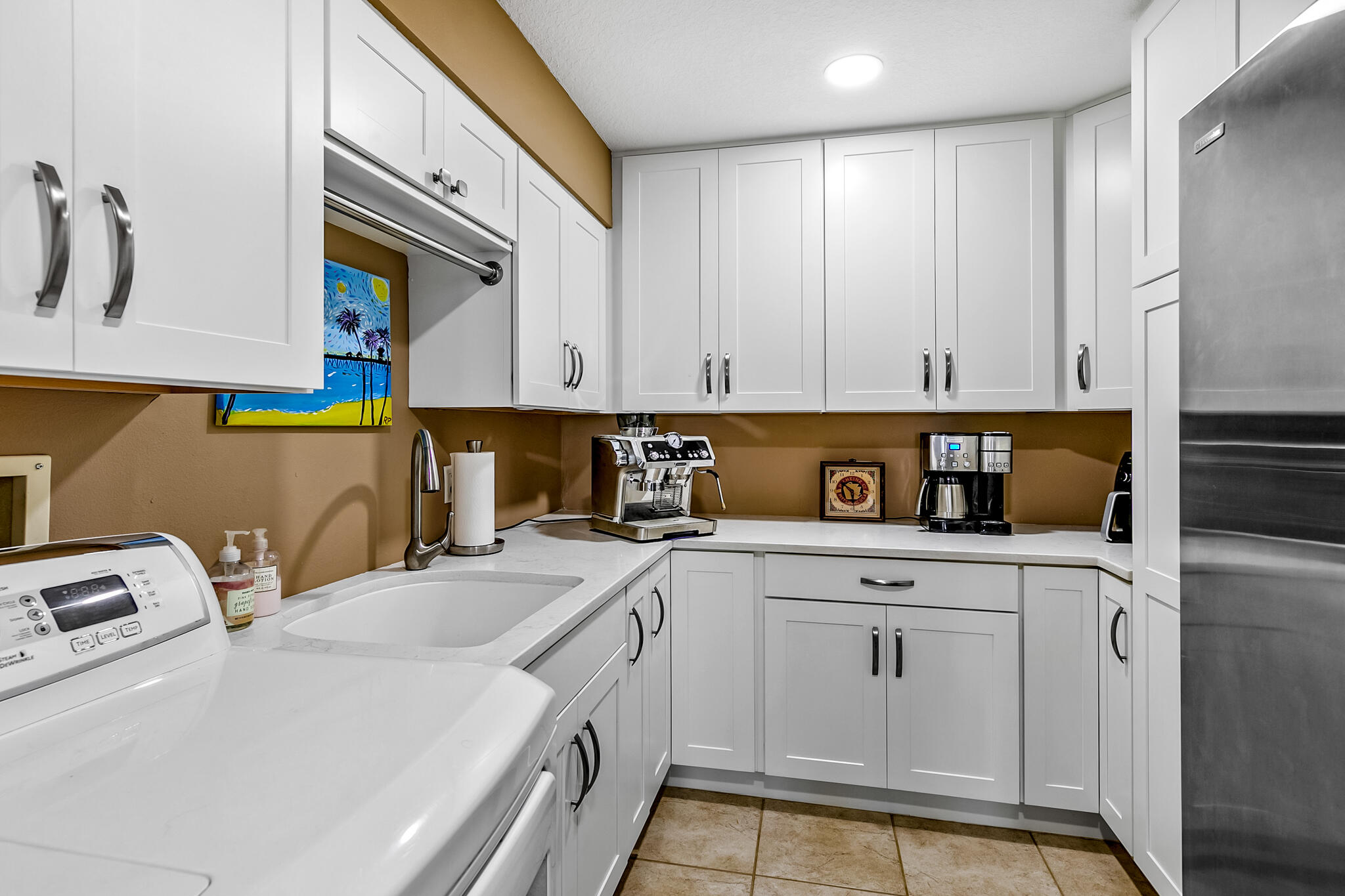 29 Riverside Drive, Unit 401 Cocoa, FL 32922 - Photo 17 of 41 Laundry Fridge
