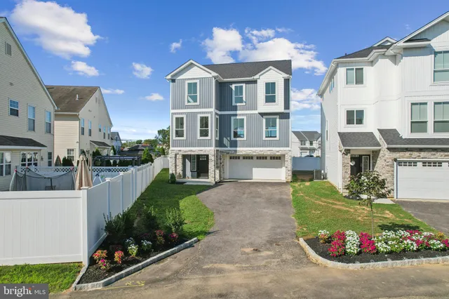 $684,900 | 9838-44 Legion Street, Unit 4, Philadelphia, PA 19114