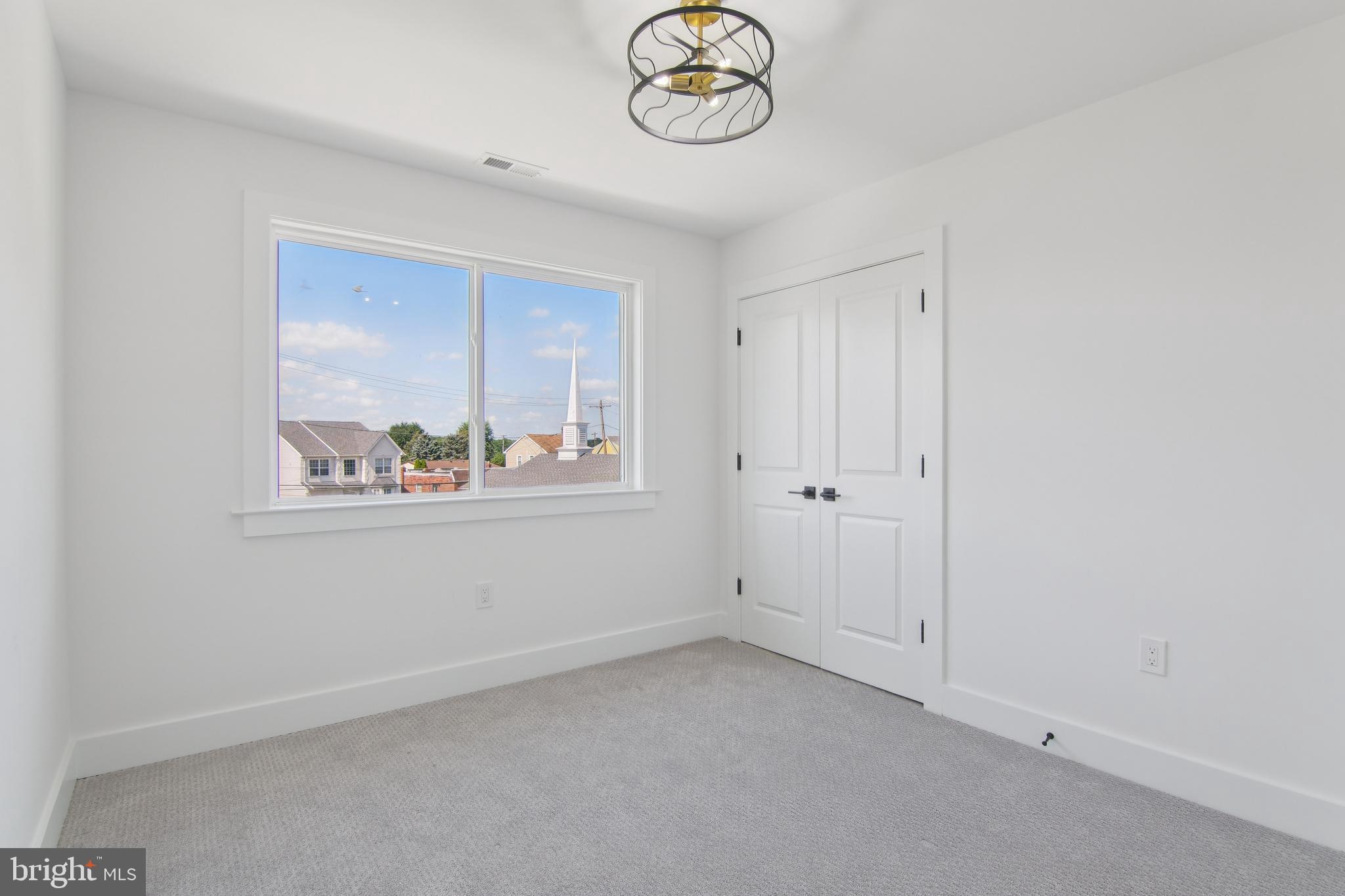 9838-44 Legion Street, Unit 4 Philadelphia, PA 19114 - Photo 21 of 50