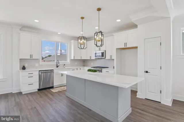 $684,900 | 9838-44 Legion Street, Unit 4, Philadelphia, PA 19114