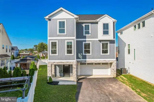 $684,900 | 9838-44 Legion Street, Unit 4, Philadelphia, PA 19114