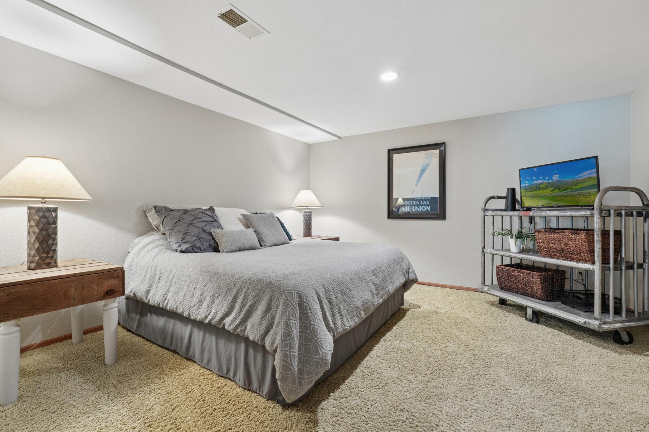 8850 Audubon Road Chanhassen, MN 55317 - Photo 24 of 36