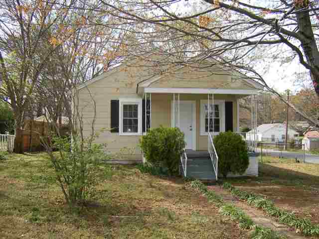 127 Ridgeway Drive Greenville, SC 29607 - Photo 1 of 8