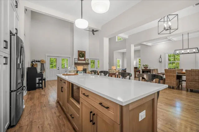 $1,249,000 | 32 Middleton Oaks Road, Charleston, SC 29414