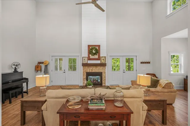 $1,249,000 | 32 Middleton Oaks Road, Charleston, SC 29414