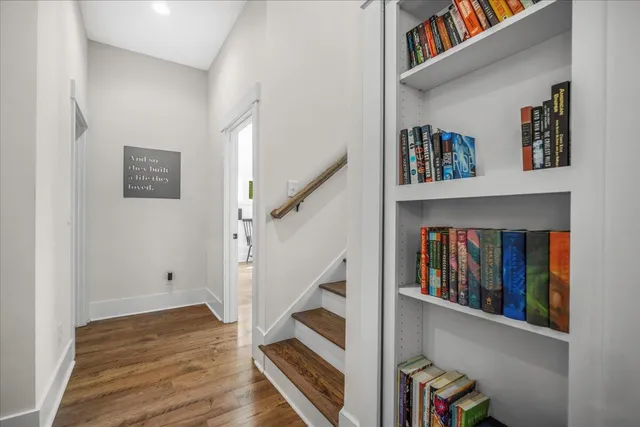 $1,249,000 | 32 Middleton Oaks Road, Charleston, SC 29414