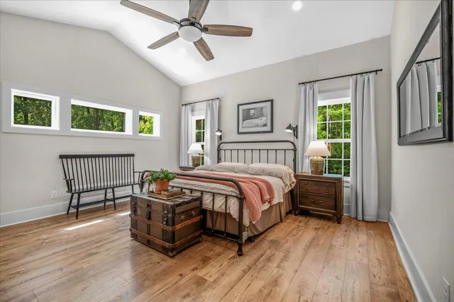 $1,249,000 | 32 Middleton Oaks Road, Charleston, SC 29414