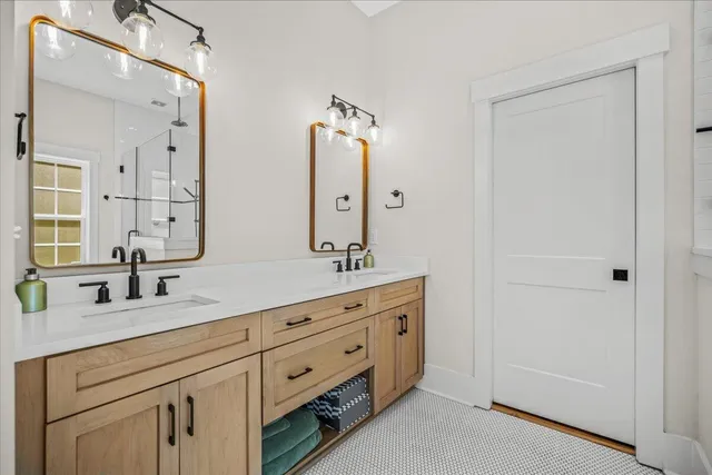 $1,249,000 | 32 Middleton Oaks Road, Charleston, SC 29414