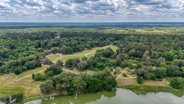 $1,249,000 | 32 Middleton Oaks Road, Charleston, SC 29414