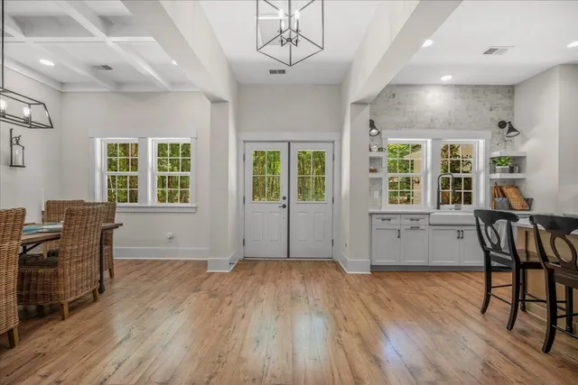 $1,249,000 | 32 Middleton Oaks Road, Charleston, SC 29414