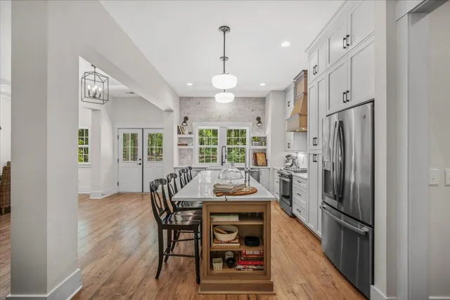 $1,249,000 | 32 Middleton Oaks Road, Charleston, SC 29414