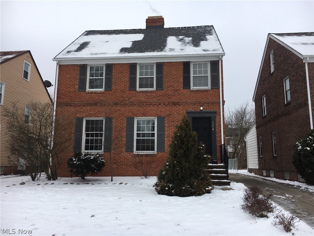 3654 Grosvenor Road Cleveland, OH 44118 - Photo 1 of 21