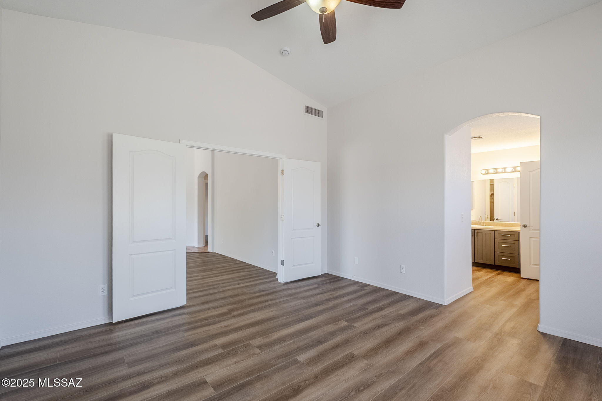 2321 Silvergate Place Tucson, AZ 85745 - Photo 14 of 45