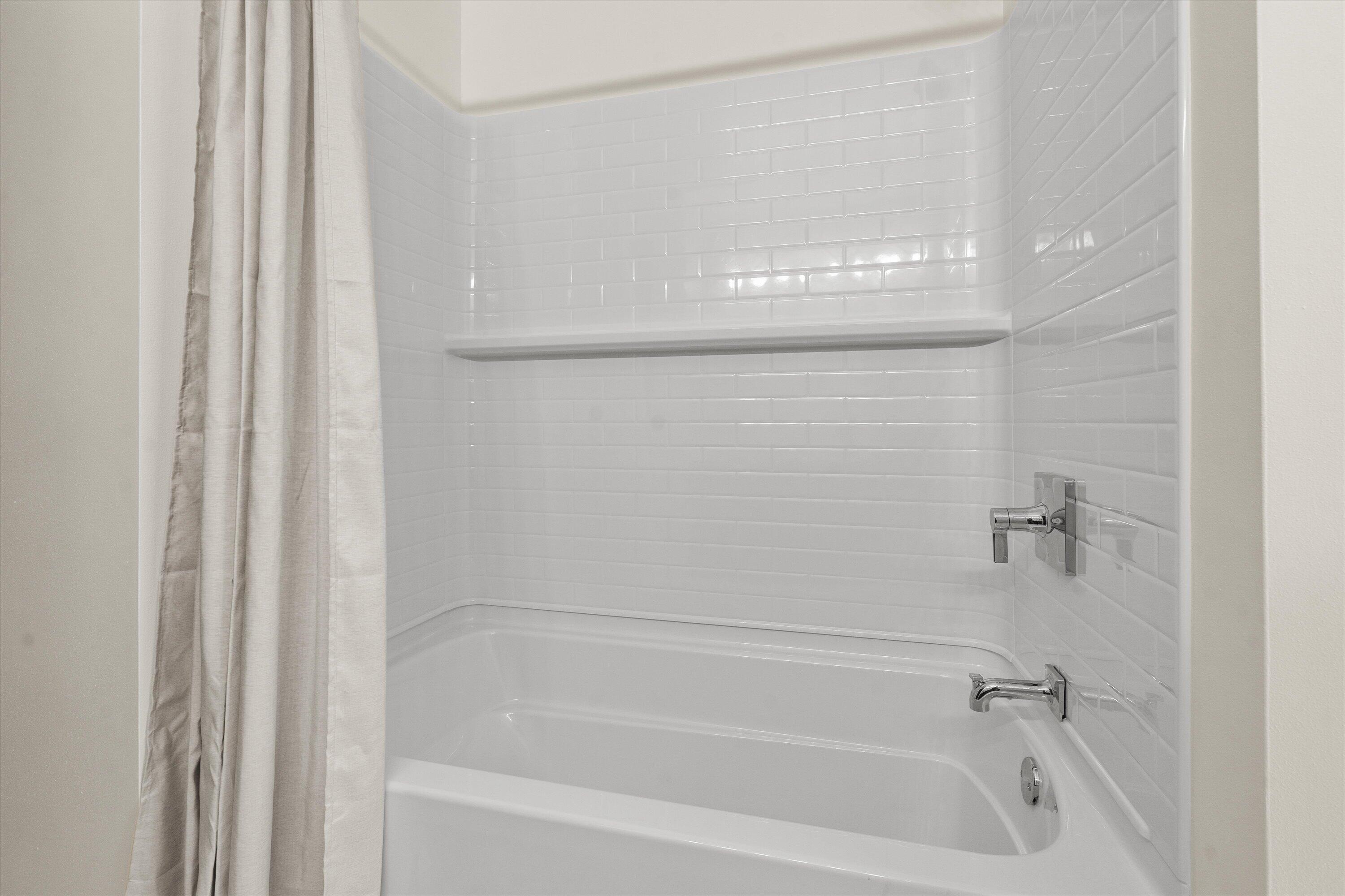 620 Prairie View Drive North Prairie, WI 53153 - Photo 40 of 52 Ensuite Bathroom With Brand New Shower / Tub Enclosure