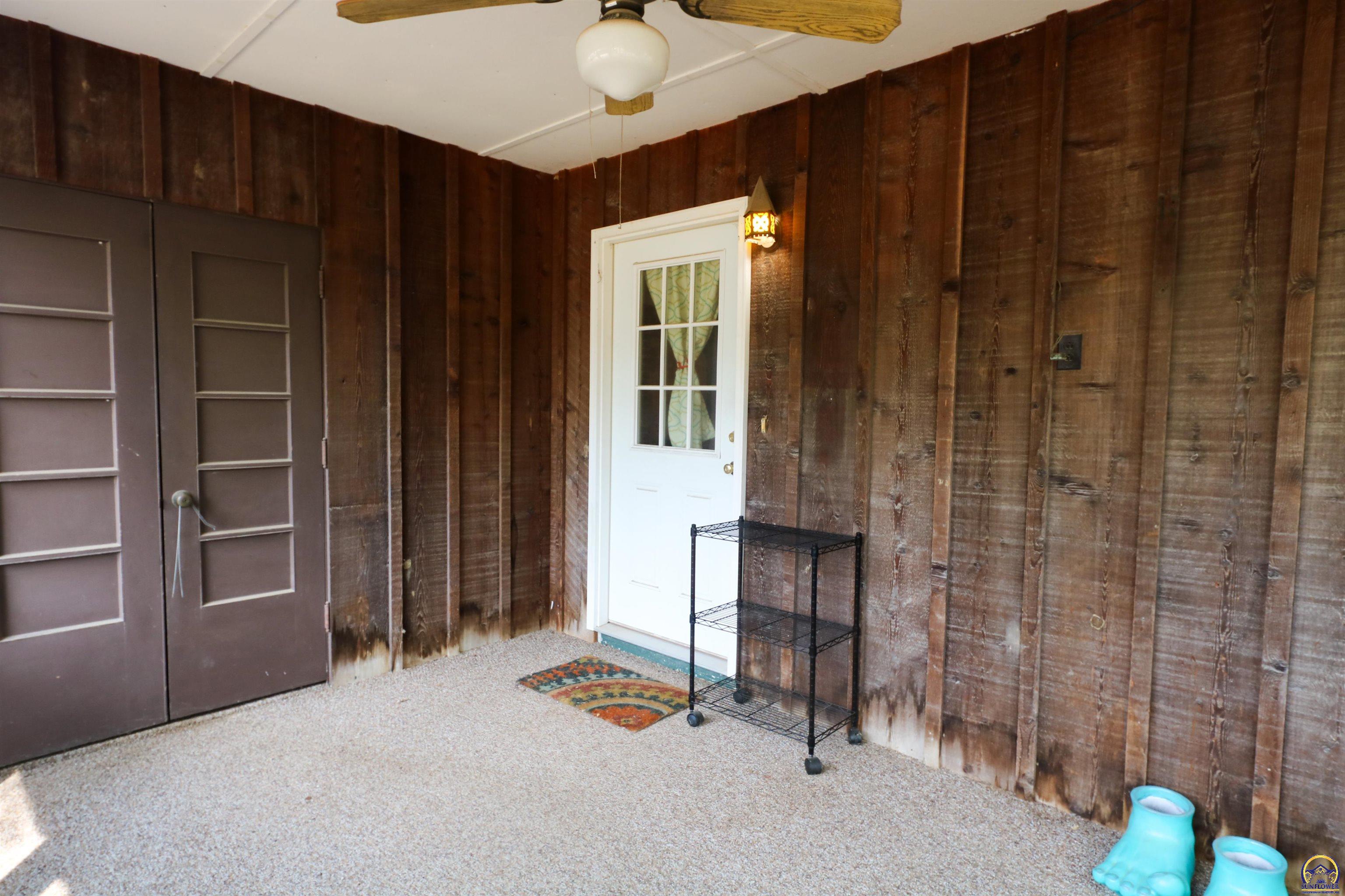475 Aa 80 Road Fall River, KS 67047 - Photo 18 of 65 Enclosed Porch