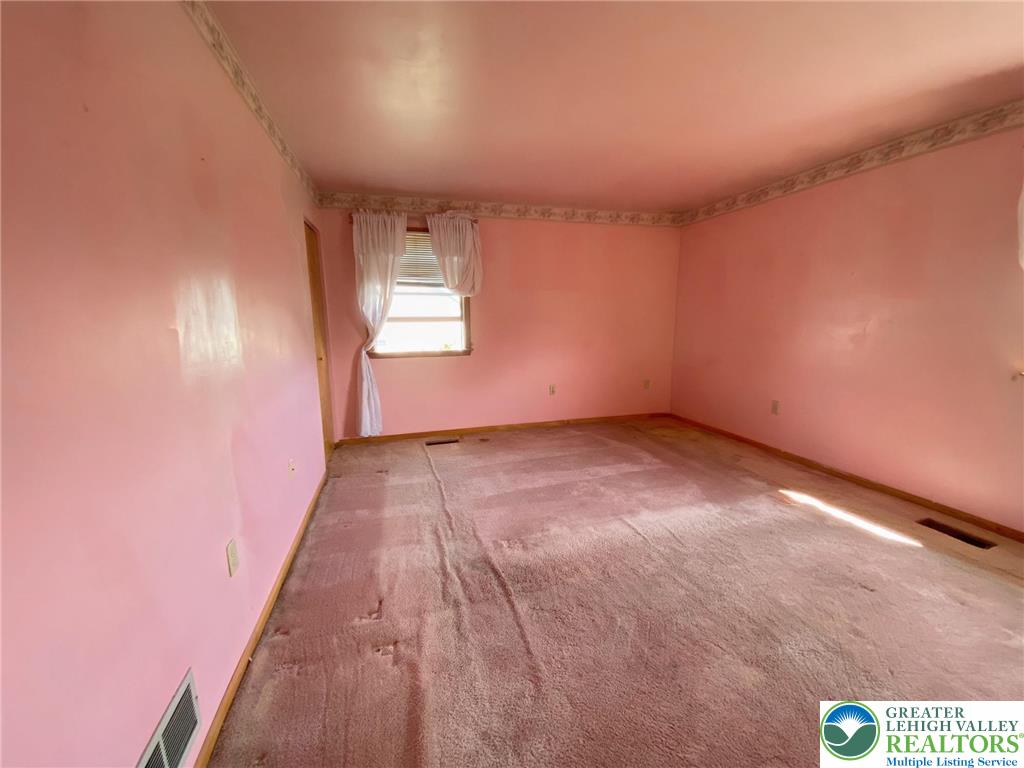 4497 Steuben Road Bethlehem, PA 18020 - Photo 24 of 37 Gallery Image 24
