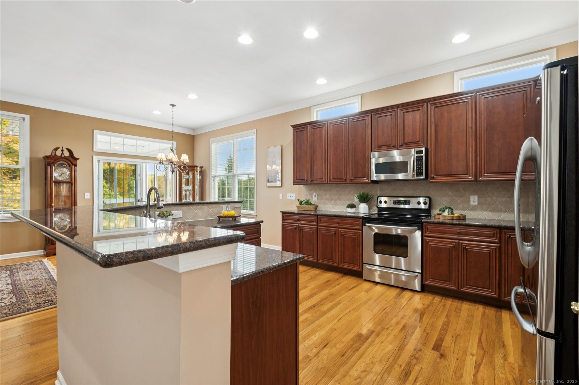 30 Vista Way Bloomfield, CT 06002 - Photo 15 of 38