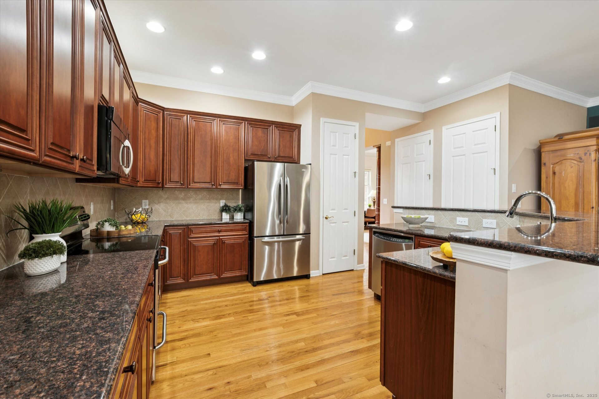 30 Vista Way Bloomfield, CT 06002 - Photo 16 of 38