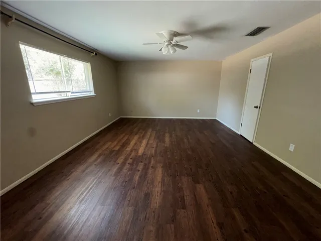 $2,375 | 5122 Moultrie Drive, Corpus Christi, TX 78413