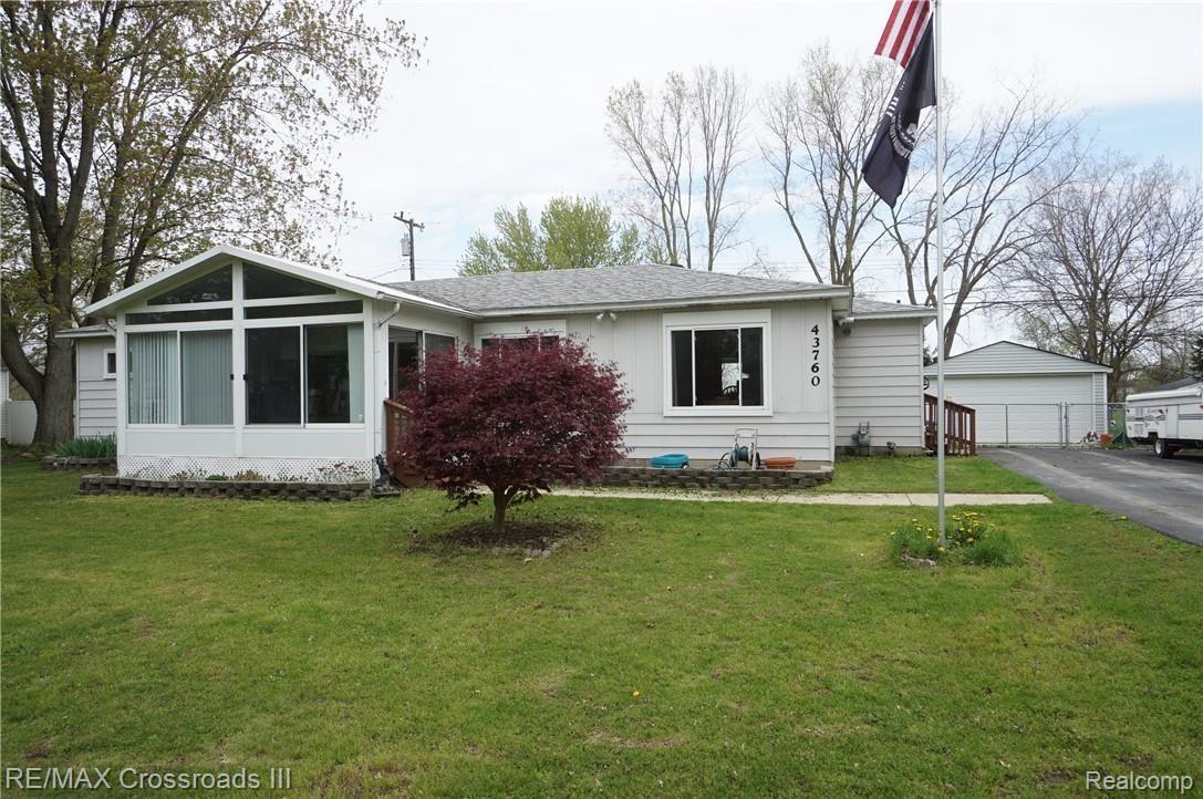 43760 Burtrig Road Belleville, MI 48111 - Photo 1 of 18 DSC00107.JPG