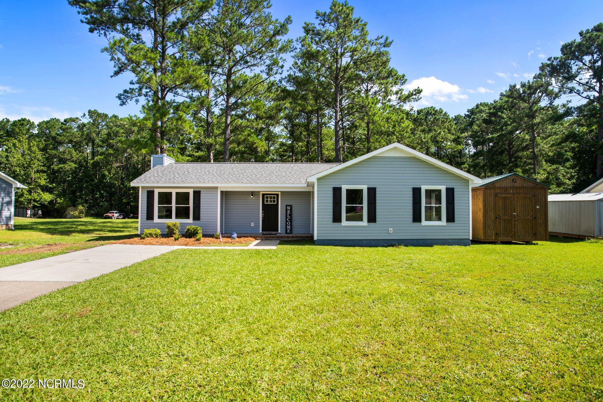 243 Sand Ridge Road Hubert, NC 28539 - Photo 1 of 43 Front of House