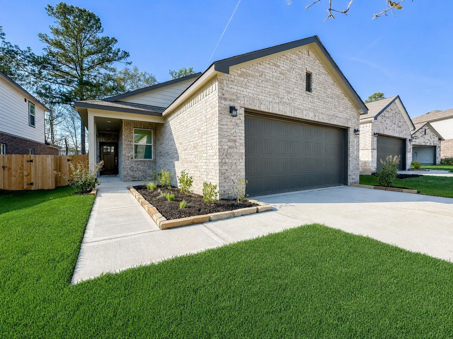 52 Valiant Ridge Trail Magnolia, TX 77354 - Photo 2 of 35