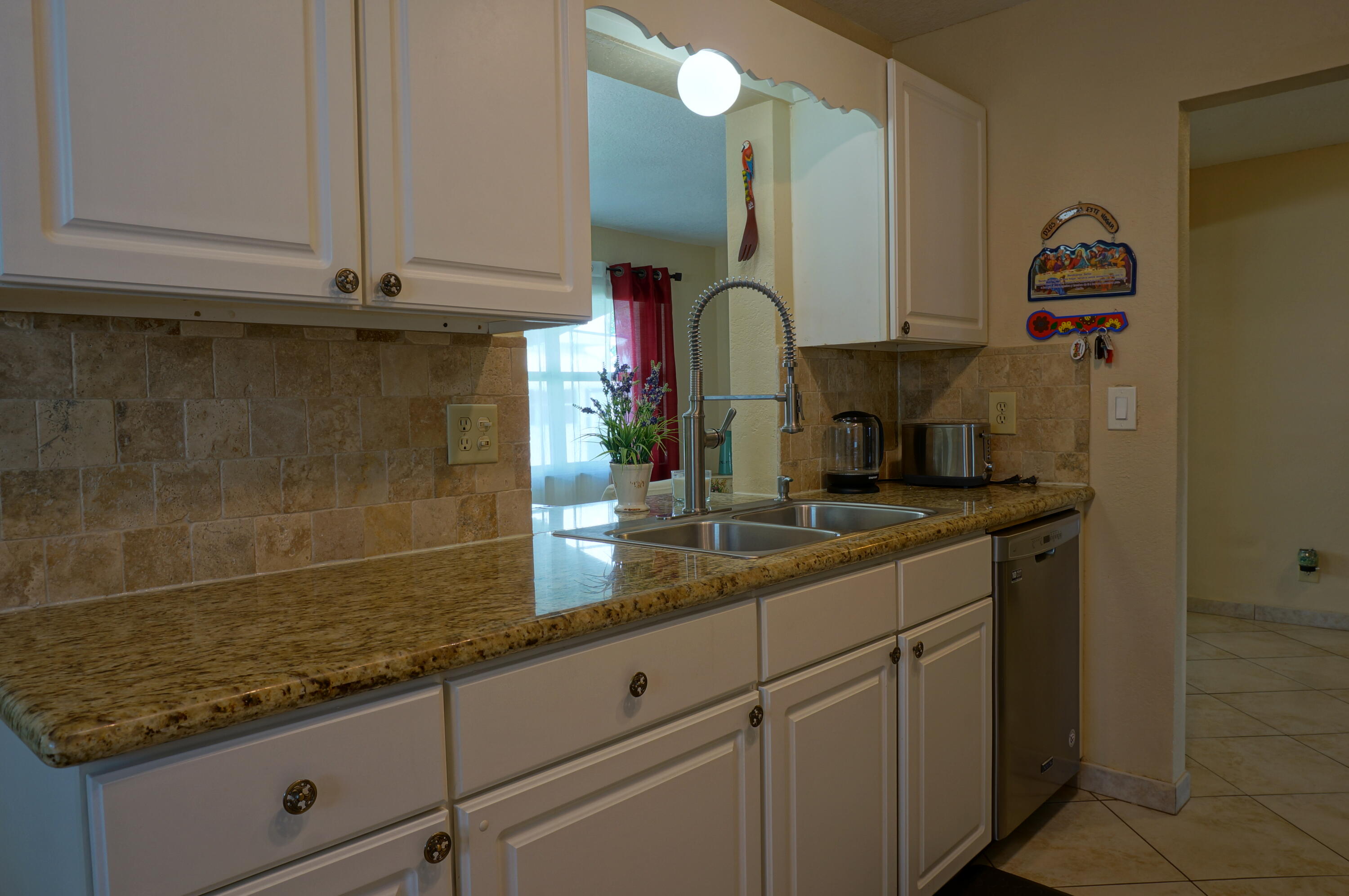 720 Southwest 18th Street Boynton Beach, FL 33426 - Photo 7 of 23 DSC07771