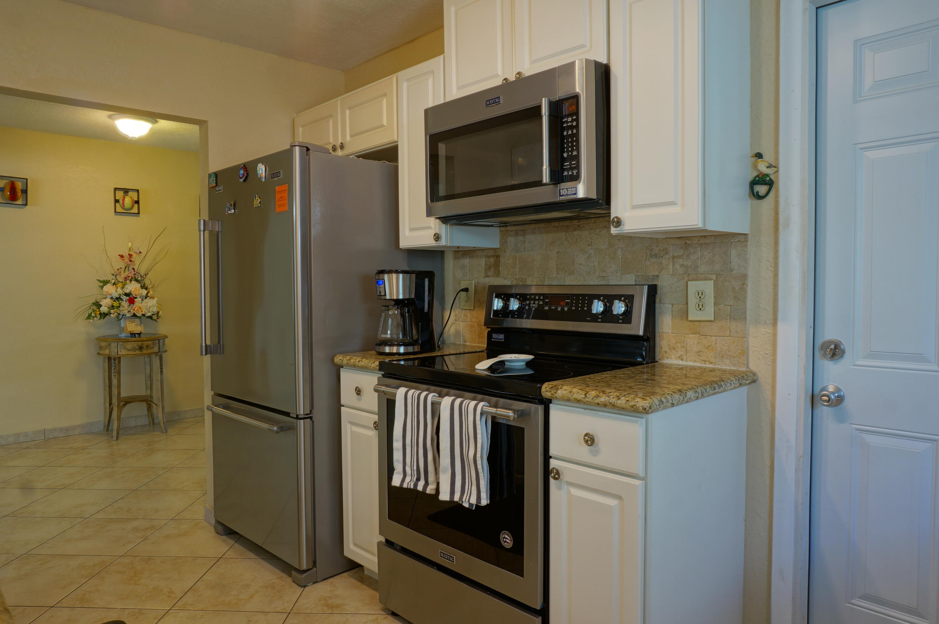 720 Southwest 18th Street Boynton Beach, FL 33426 - Photo 9 of 23 DSC07763