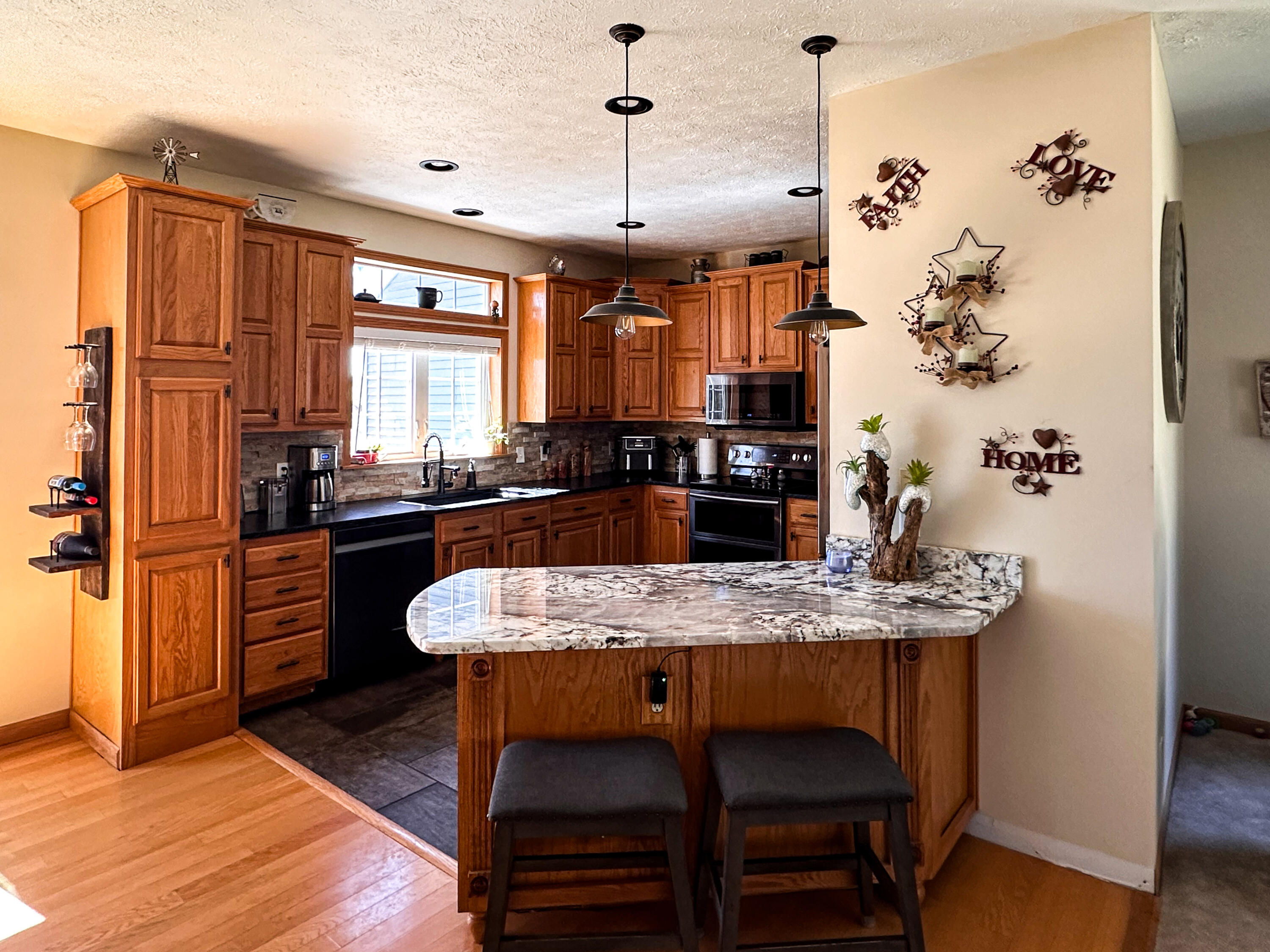 2315 Stronach Road Manistee, MI 49660 - Photo 15 of 37 Granite Countertops