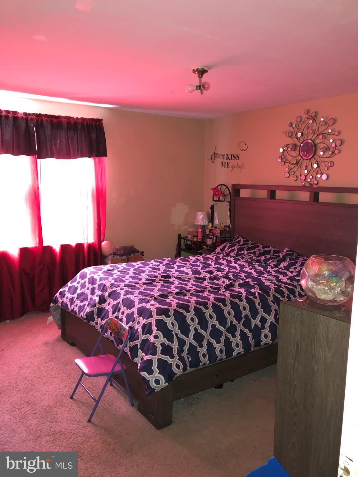 989 Grant Road Folcroft, PA 19032 - Photo 6 of 12