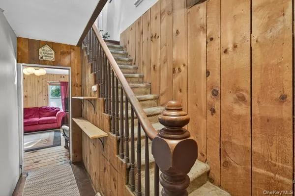 a view of entryway and hall